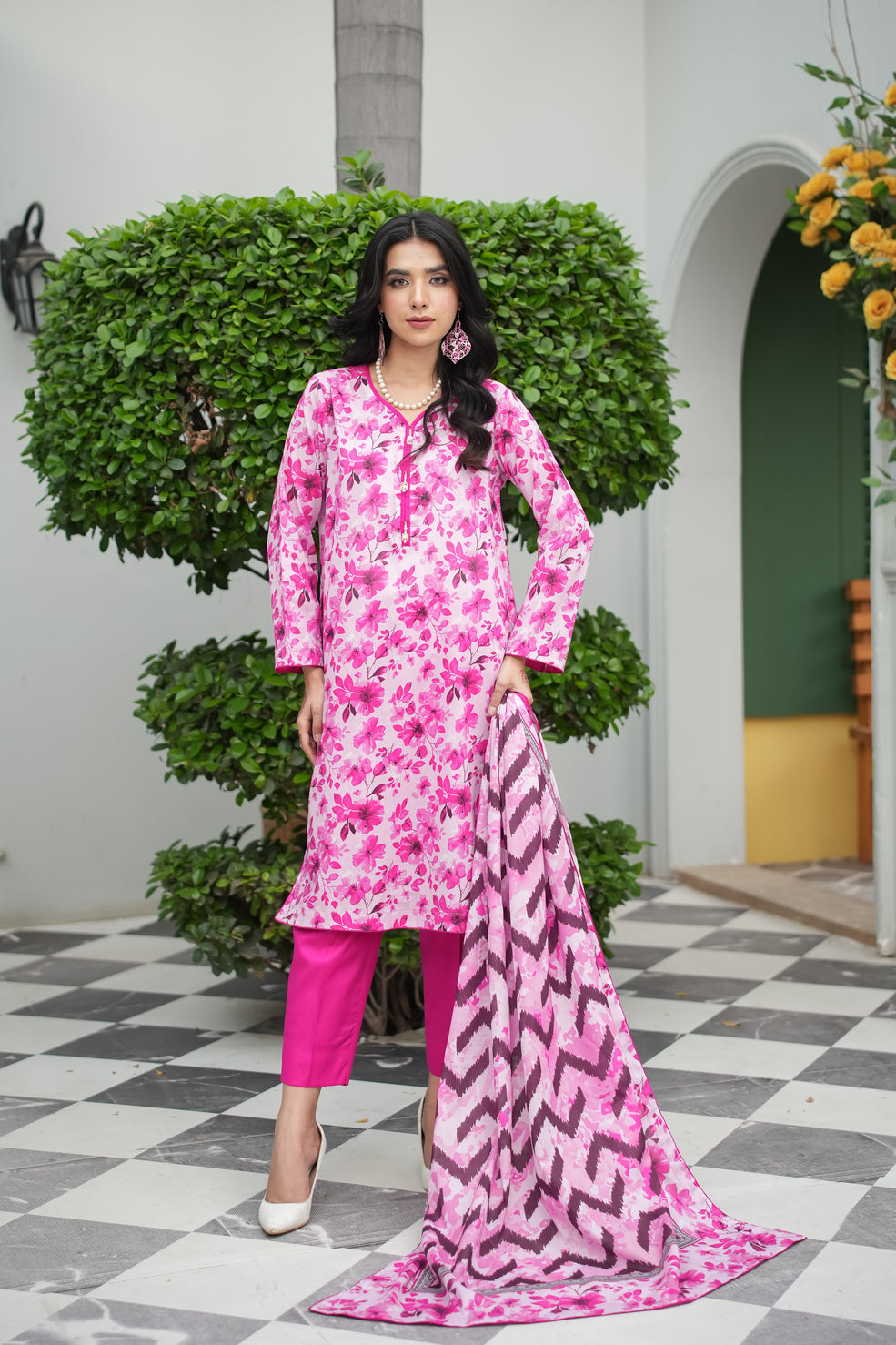 Pink Rose Printed 3-Piece Suit (Premium Lawn)
