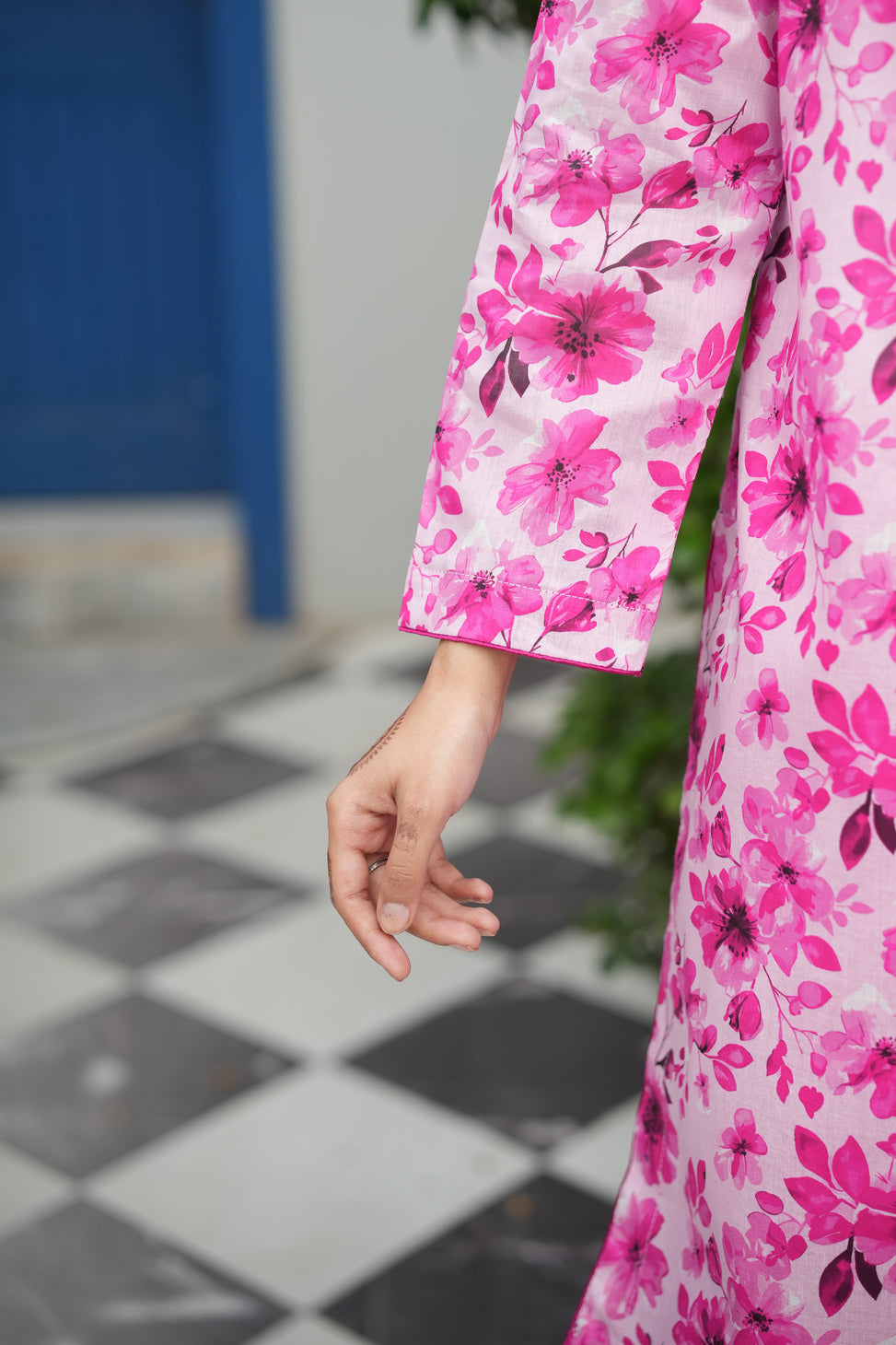 Pink Rose Printed 3-Piece Suit (Premium Lawn)