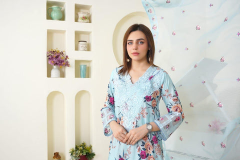 Zarnish Embroidered 3-Piece Suit ( Winter Stuff )